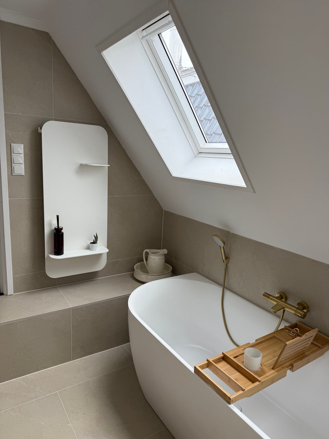 Klantfoto Heatnest Nexo design radiator in badkamer 500x1200