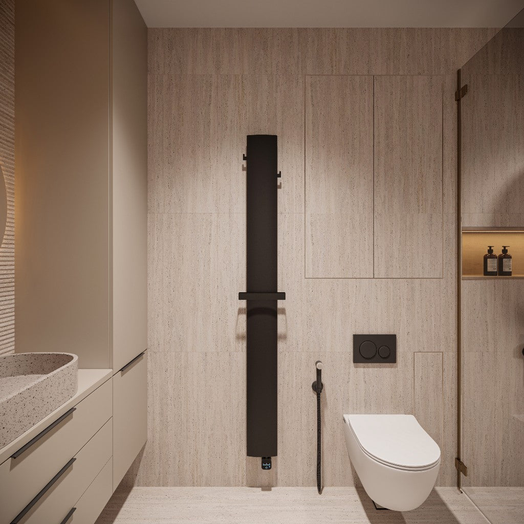 Stilo midnight noir 1800x170 — designradiator front in badkamer