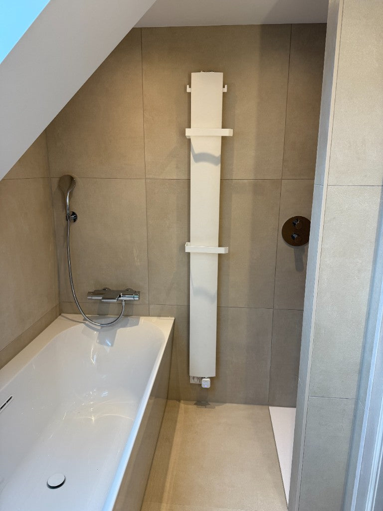 Klantfoto: Stilo · 1800×170 · pure ivory · scala · elektrisch element met kabel